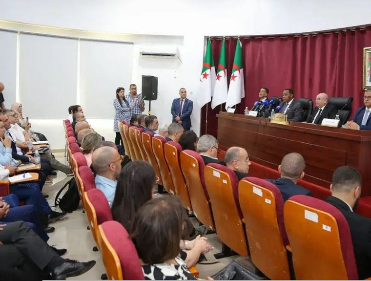 قويدري يبرز أهمية انخراط المؤسسات الجزائرية في برنامج التأهيل المسبق لمنظمة الصحة العالمية