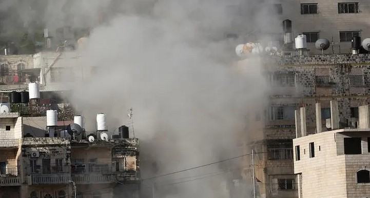 استشهاد 3 فلسطينيين وإصابة آخرين بنيران الاحتلال الصهيوني في شمال ووسط قطاع غزة